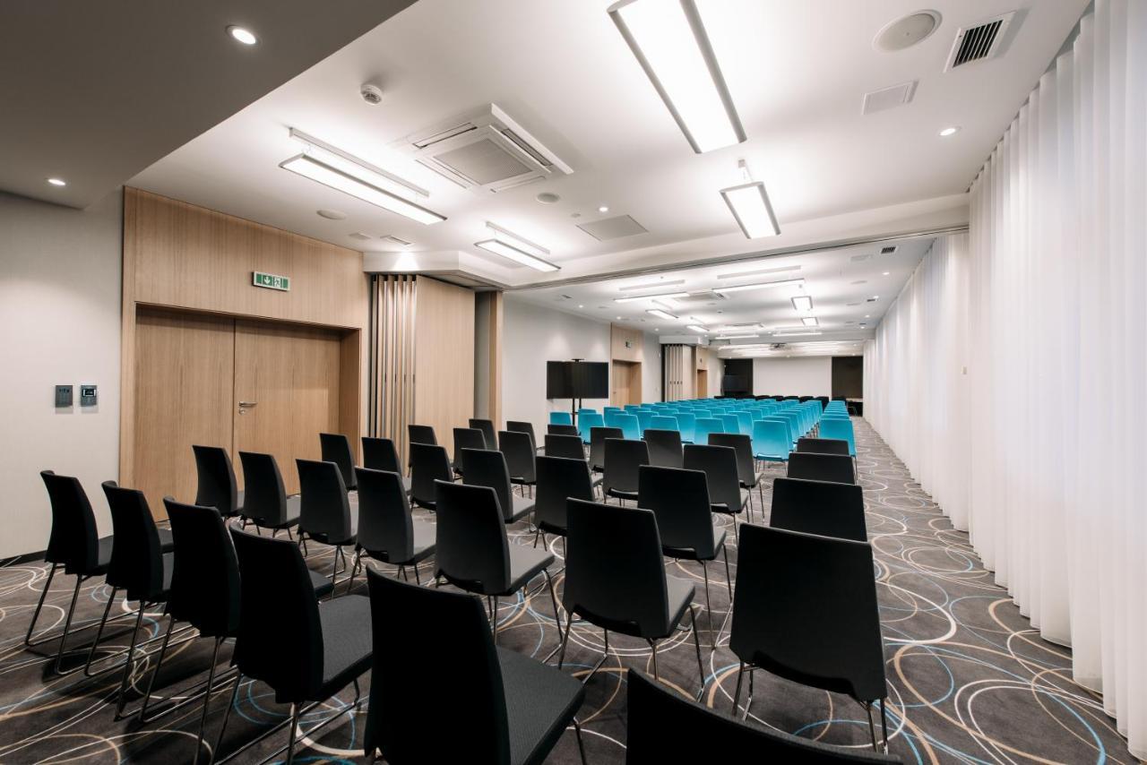 Krowodrza Centrum Konferencyjno - Hotelowe คราคูฟ ภายนอก รูปภาพ